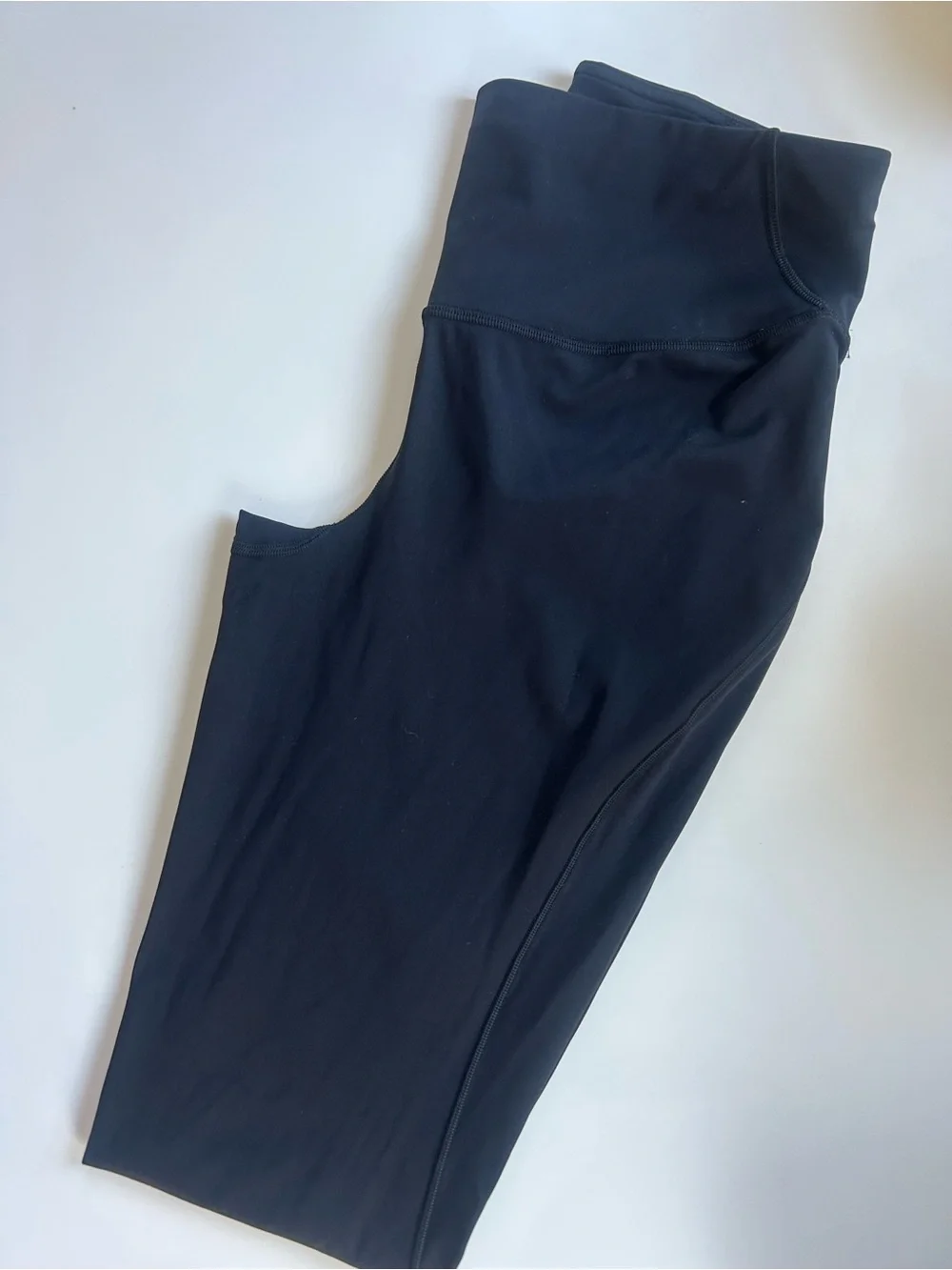 High-Waisted Black Athletic Leggings - Picture 2 of 4
